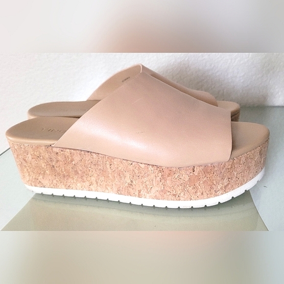 ❤️NEW Vince "James B" Slip On Wedge Sandals - Picture 1 of 6